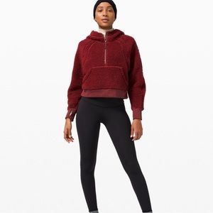 Lululemon Red
Merlot Textured
Fleece 1/2 Zip